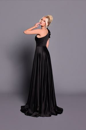 Kimi NBM2003 Gown by Nicoletta - Black